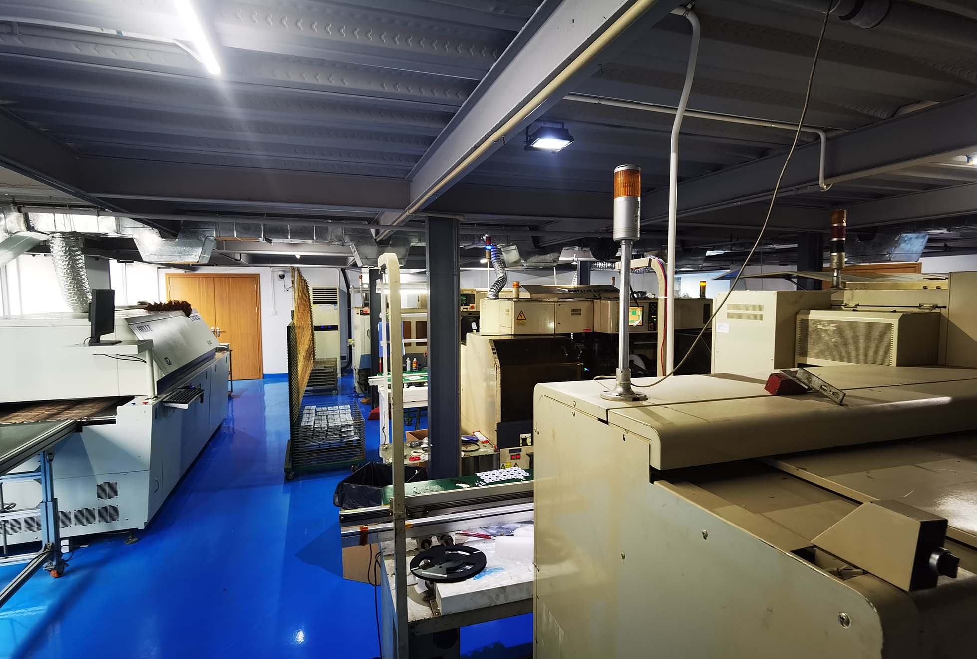 亿万先生mr中山分厂自动化生产车间